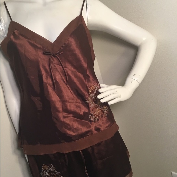 Secret TREASURE WOMEN BROWN SATIN 2 PIECES PAJAMAS SIZE LARGE - Picture 2 of 4